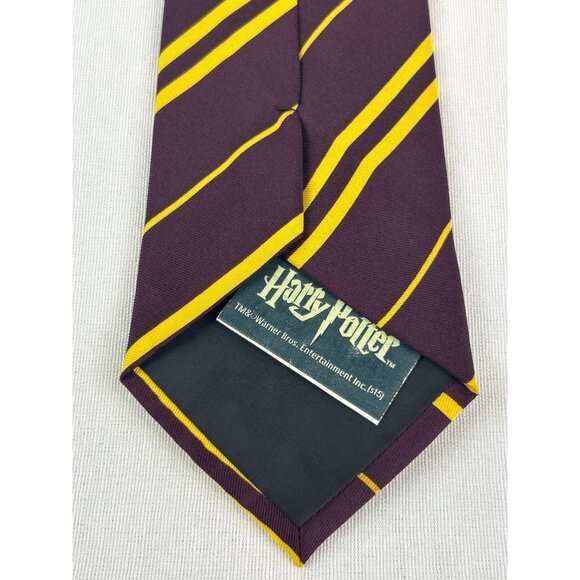 Harry Potter Gryffindor Tie Cinereplicas Burgundy Yellow Stripes - Picture 4 of 6